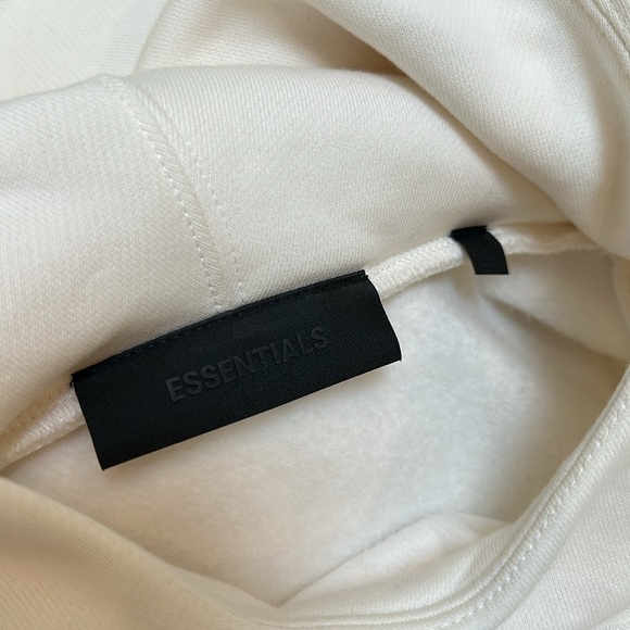 Essentials Fear of God Hoodie - brand new (never worn) - Picture 4 of 5